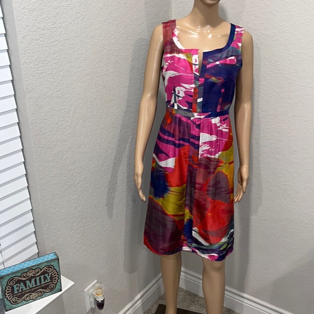 Tory Burch bright watercolors beautiful silk designer dress, fully lined.